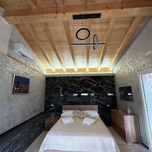 Testa House Apartamento